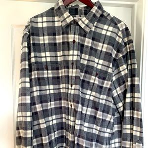 Guideboat Red Feathers Soft Flannel Pattern Shirt, very nice details